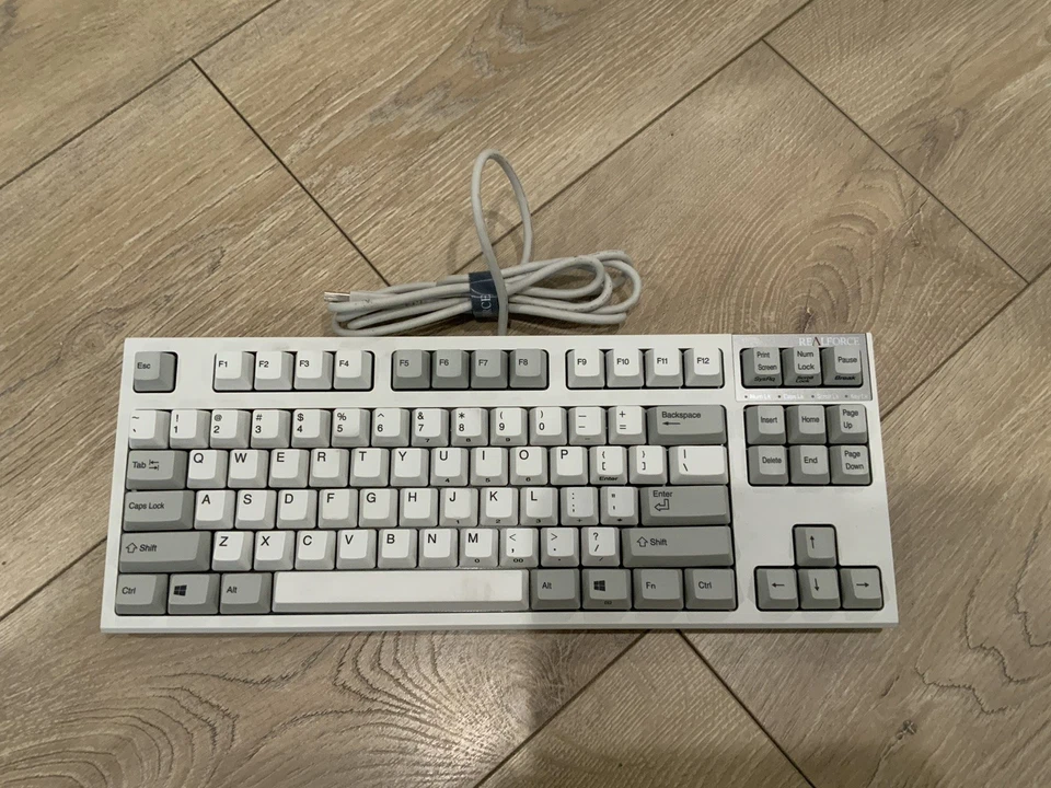TOPRE CORPORATION REALFORCE R2TL-USV-IV AHBZ02 US layout Mechanical 87 keys - Image 1 of 4