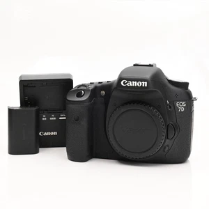 Canon EOS 7D 18MP Digitale Spiegelreflexkamera Body #279 - Bild 1 von 9