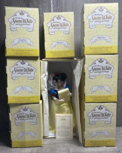 Disneys Schneewittchen und 7 Zwerge Limited Edition Porzellan Puppe Set 254/2500 - Bild 1 von 12