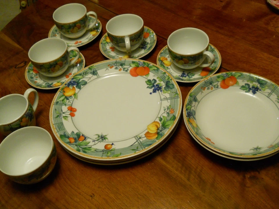 Wedgwood Home Collection Eden~ Fruit/Trellis~Dinner Plates Salad Bowls Creamer