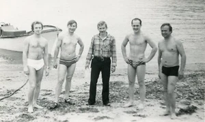 Shirtless Handsome young men bulge beach beefcake affectionate gay vtg photo - Picture 1 of 3