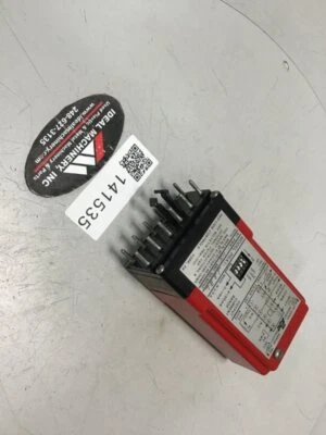 RED LION CONTROLS Pulse Rate Converter Relay PRA1-1021 Used #25834 - Image 1 of 3