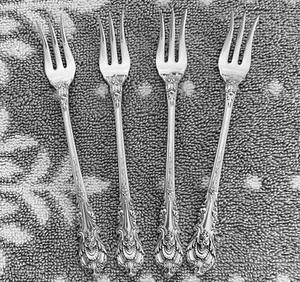 Vintage WALLACE Sir Christopher Sterling Cocktail/Seafood Forks, Set of 4 (B) - Picture 1 of 8