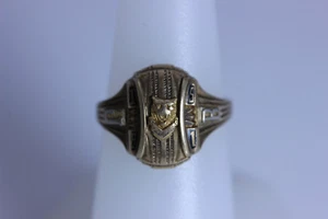 Anillo de clase Herff Jones 1951 Pretty 10K Casa Grande High School (AZ) talla 6,5-12817 - Imagen 1 de 6