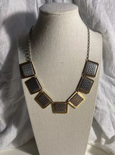 VETEMENTS "Collana Choker Tono Argento Brighton Piastre Tono Oro Bavaglino Cesto Tessuto 18""