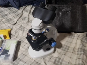 Microscopio binocular compuesto, oculares Wf10X y Wf25X, aumento 40X-2000X - Imagen 1 de 4