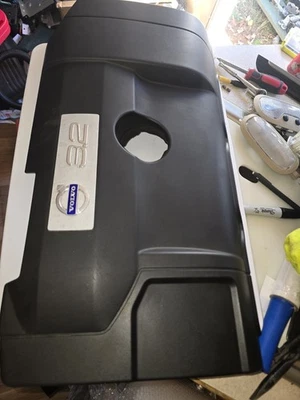 Cubierta del motor Volvo 3,2 L OEM 30757821 - Se adapta a XC60 XC70 S80 V70 2008-2014 -... Foto 1 de 4