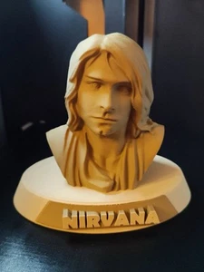 Kurt Cobain Statue  - Picture 1 of 1