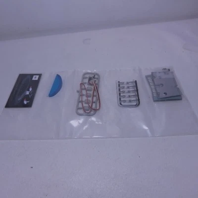 Fanhome Eaglemoss Build The Star Trek USS Enterprise NCC-1701-D #50 - Image 1 of 4