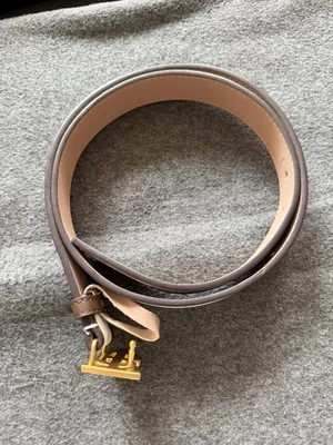 Braun und weißer Burberry Gürtel für Damen - Bild 1 von 4