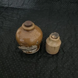 x2 schwere Vintage Miniatur Steinzeug Flasche Krug Merkur - Bild 1 von 6