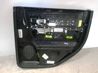 RAM 1500 2016 panel de moldura de puerta trasera izquierda, Laramie Opt 11878780 Foto 1 de 4