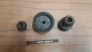 Toro CCR2000 Model 38180 Snowblower Chute Crank Gears 55-8740 55-8730 55-8750 - Picture 1 of 5