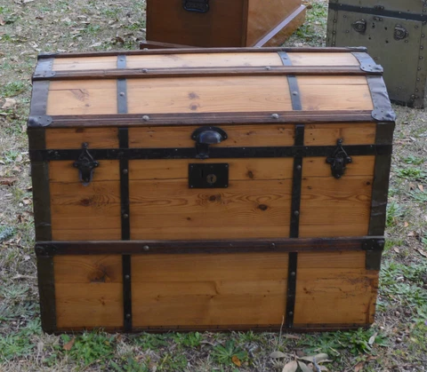 Antique Pine Chest Box Trunk with Brass Buttons 32"x19"x24" Cover