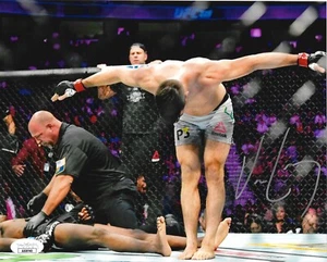 Vincente Luque Signed 8x10 UFC Photo AUTO JSA - Picture 1 of 1