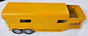 ERTL Pressed Steel 1970's Vista Doma Horse Van 5th Wheel Trailer w/Ramp 15.5" - Picture 1 of 10