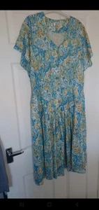 Damart Womens Size 18 Midi Tea Summee Dress Green Yellow Floral Button Front - Picture 1 of 8