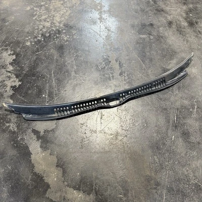 86-91 Mazda RX7 Parabrisas Limpiaparabrisas Cubierta Panel FC Borde Exterior Foto 1 de 4