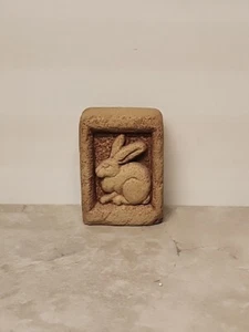 Vintage Carruth Studios 1994 Rabbit Plaque Wall Or Tabletop 2" X 3" - Picture 1 of 8