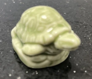 Wade England grüne Schildkröte Schildkröte Figur Keramik Launen Miniatur - Bild 1 von 3