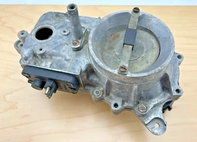 Mercedes w201 w123 air flow meter housing m102 0438121010 1021410545 190E 230E - Image 1 of 4