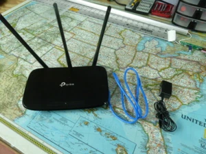 Router N inalámbrico TP-Link TL-WR940N negro 4 puertos LAN de hasta 450 Mbps - Imagen 1 de 3