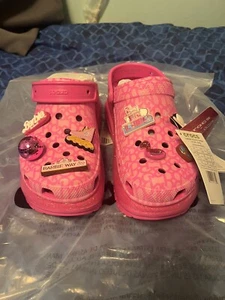 W8 Limited Edition Crocs X Barbie The Movie Mega Crush Clog Electric Pink Size - Picture 1 of 6