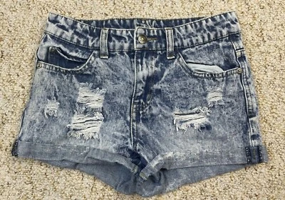 Liv Jean Shorts Women's sz 0  High Waist Denim Light Wash (26 x 2) - Image 1 of 4