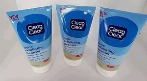 BL Clean & Clear Acne Triple Cleanser Scrub Exfoliating 5oz Oil-Free LOT OF 3 - Picture 1 of 3