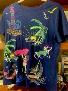 Johnny Was dunkelblaues kurzes T-Shirt Blumen bestickt Baumwolle Shirt R12324-5 NEU - Bild 1 von 7