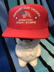 NUEVO DE LOTE ANTIGUO Colección APOYO A NUESTRAS TROPAS Operación TORMENTA DEL DESIERTO Malla de camionero Snapback Sombrero ROJO - Imagen 1 de 4