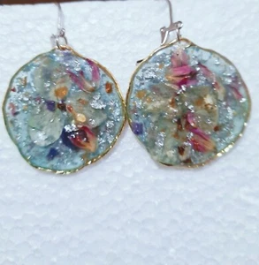 Round Resin Earrings Pressed Flower - Picture 1 of 9