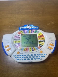VTG 98 Wheel Of Fortune Electronic Handheld Game Tested Pre Owned - Picture 1 of 4