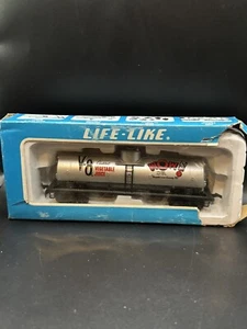 Life Like HO V8 40’ Tank Car Advertising Billboard Freight Train Car 0160 Promo - Picture 1 of 5