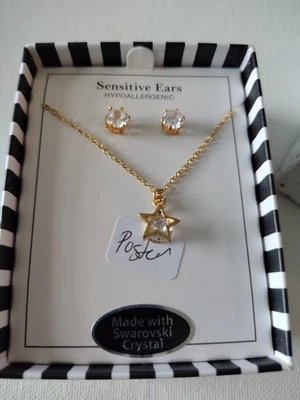 Juego de collar y pendientes sensibles orejas cristal swarovski forma estrella  Foto 1 de 4