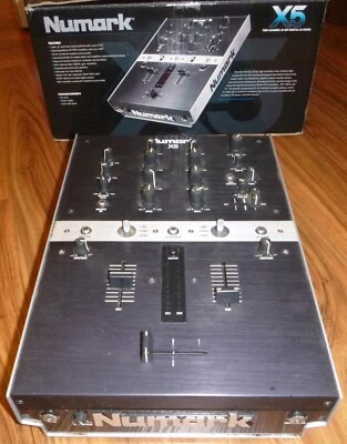 Mezclador DJ digital Numark X5 de dos canales y 24 bits - USADO, probado/funciona Foto 1 de 4