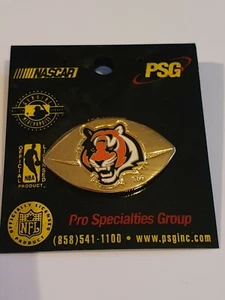 CINCINNATI BENGALS PIN NFL metal pin badge OVAL - Picture 1 of 2