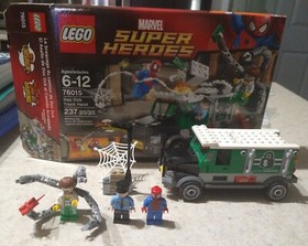 Lego Marvel 76015 Doc Ock Truck Heist  complete  