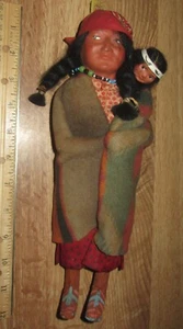 antike Indianer Bully Good Skookum Puppe mit Glück Hakenkreuz Symbol - Bild 1 von 5