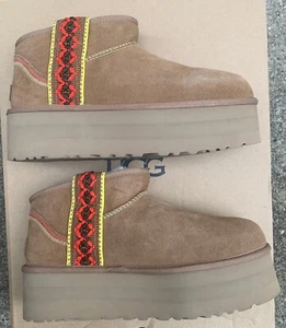 Mujer UGG Clásico Ultra Mini Trenza Plataforma EE. UU. Talla 10 (1138491) Castaño/Rojo - Imagen 1 de 10