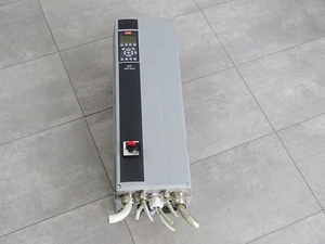 Danfoss VLT HVAC Drive 131B7763 30kW FC-102P30KT4P55H1 - Bild 1 von 4
