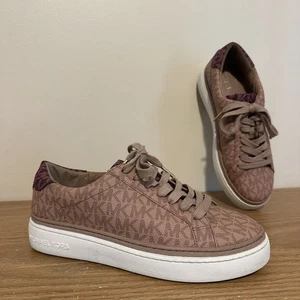 Michael Kors Woman’s Monogram Sneakers Low Tops Jacquard Pink Logo Size 8.5 - Picture 1 of 12