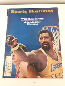 WILT CHAMBERLAIN LAKERS SPORTS ILLUSTRATED JAN 27 1969 BASKETBALL - Picture 1 of 6