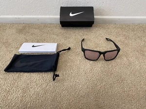 Herren Nike Fleet Sonnenbrille Nike Max Speed verspiegelt getönt schwarzes Gestell neu Etikett Box - Bild 1 von 8