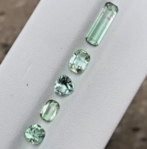 3,90ct Konvolut hellgrüner facettierter afghanischer Turmalin lose Edelsteine - Bild 1 von 8