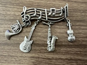 Signierte J J Jonette Silber Zinn Musik Bar Brosche Anstecknadel Musikinstrument Charms - Bild 1 von 9