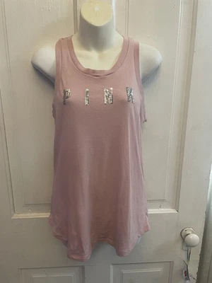 Linda camiseta sin mangas ligera con logotipo de lentejuelas rosa XS Victoria Secret Foto 1 de 3
