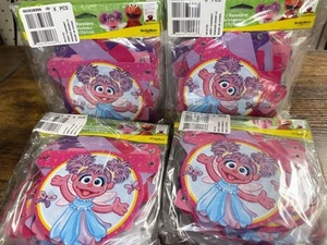 Banners de feliz cumpleaños 24-Sesame Street Abby Cadabby 5 pies - Imagen 1 de 2