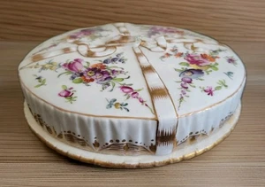 Antique Dresden Germany Flat Trinket Box Roses Flowers Gold - Bild 1 von 11