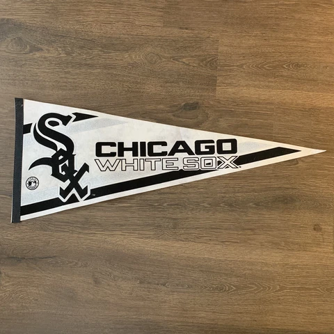 Vintage CHICAGO WHITE SOX Large Felt PENNANT 30" x 12" MLB Baseball Cover